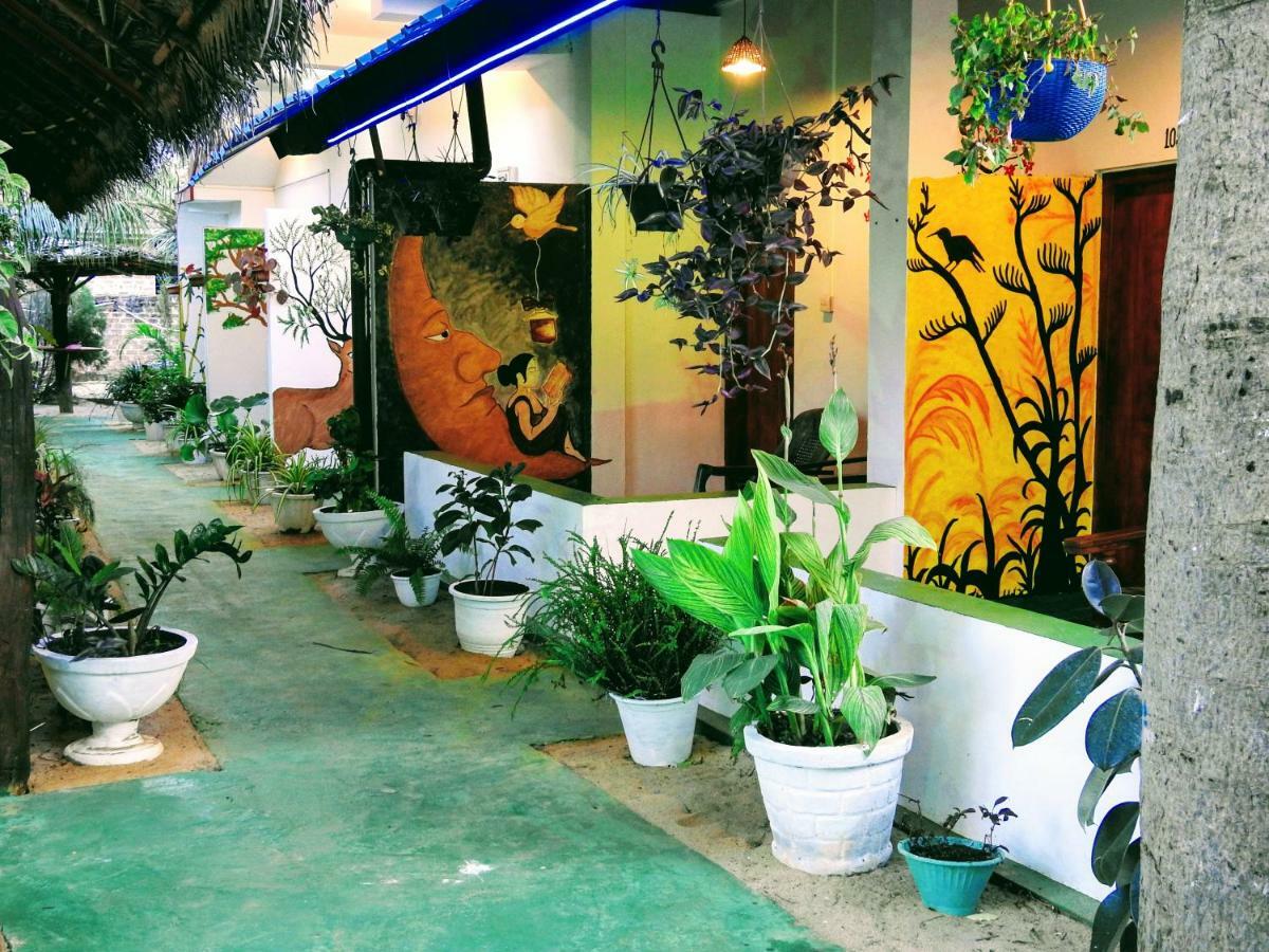 Cresent Bay Beach Hotel Arugam Bay Exterior photo