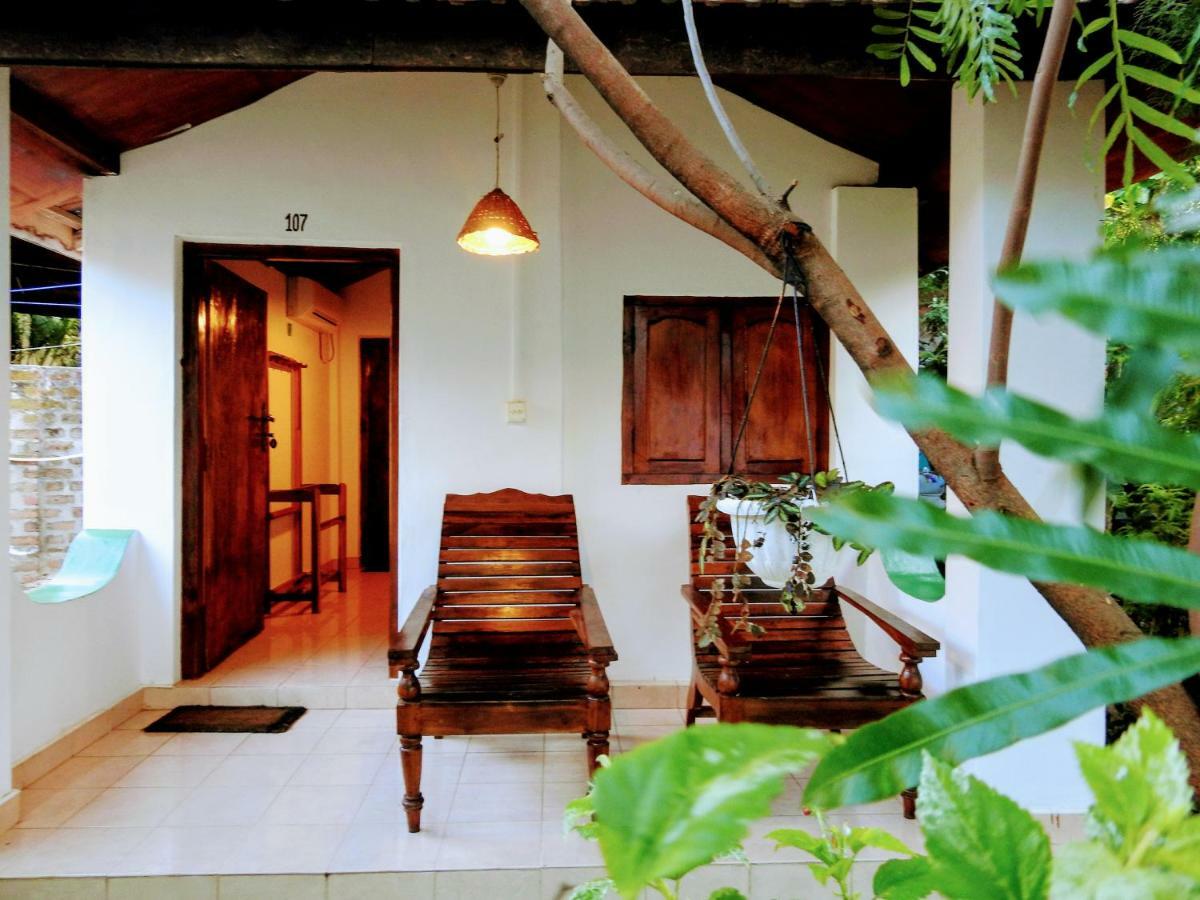 Cresent Bay Beach Hotel Arugam Bay Exterior photo