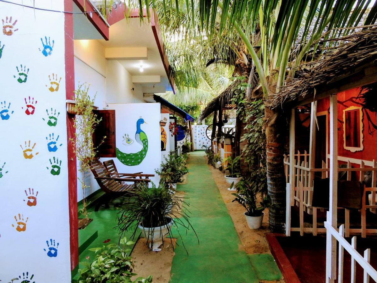 Cresent Bay Beach Hotel Arugam Bay Exterior photo